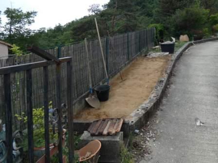 le même mais d'ailleurs