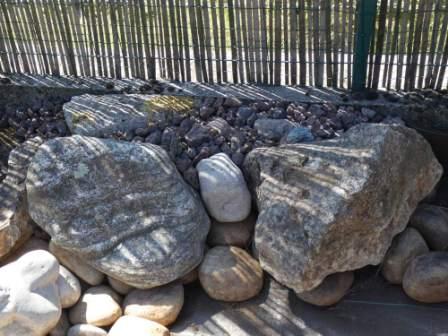 pierres qui dévient